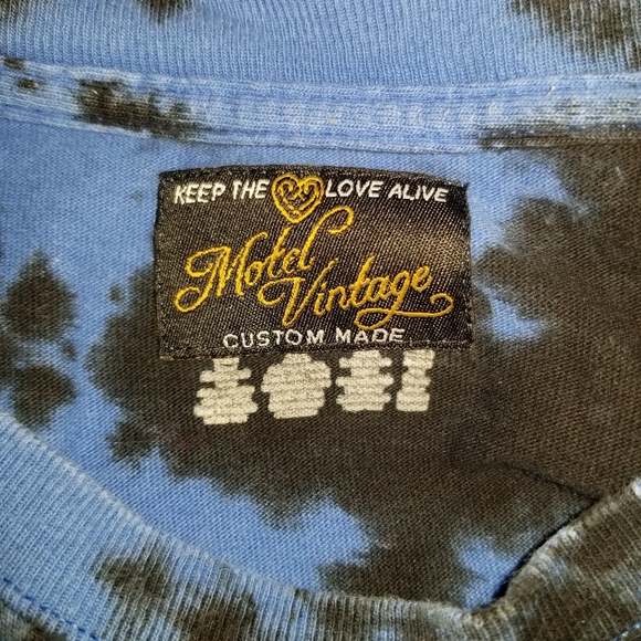 Motel Vintage Urban Renewal Tie Dye Tee - Picture 3 of 5